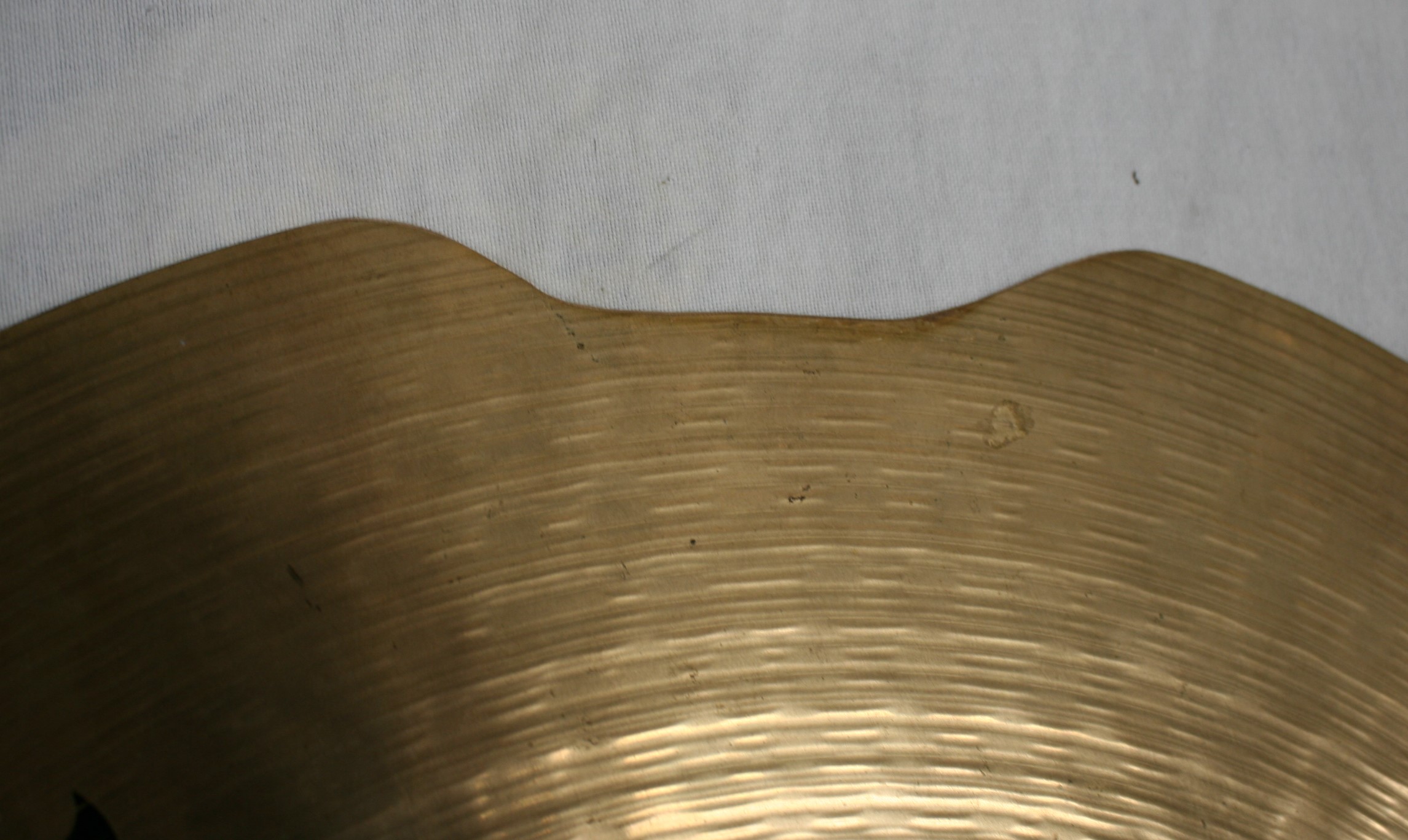 zildjian S 18 medium thin crash 1425 crashed