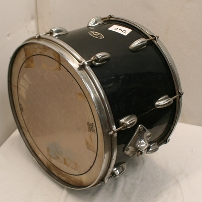 tom 746 slingerland vintage zwart 15 x 10