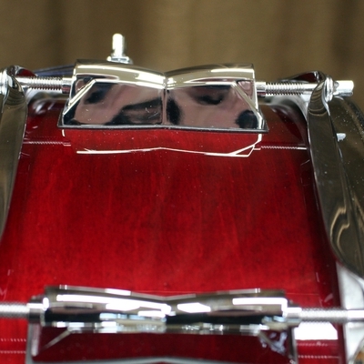 snare 435  yamaha stage custom 14 x 5.5 cranberry red