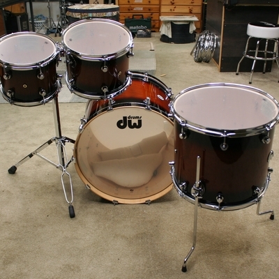 DW design series maple tobacco burst DDLG2214TB  shellset 22/10/12/16