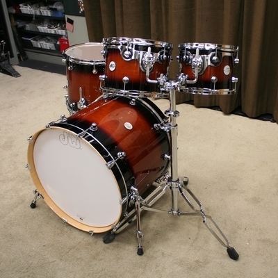 DW design series maple tobacco burst DDLG2214TB  shellset 22/10/12/16