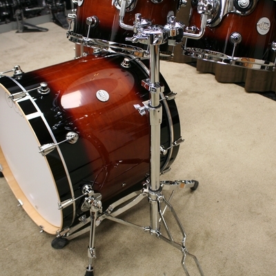 DW design series maple tobacco burst DDLG2214TB  shellset 22/10/12/16
