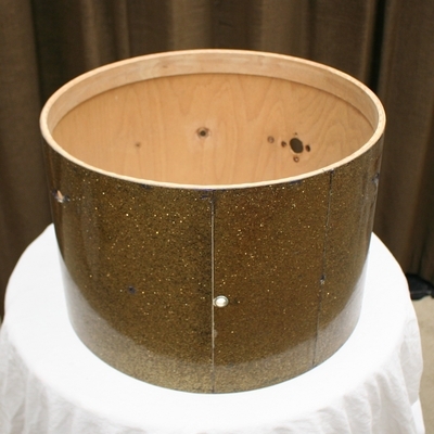 bassdrum merkloos kaal 19.5 x 13 vintage