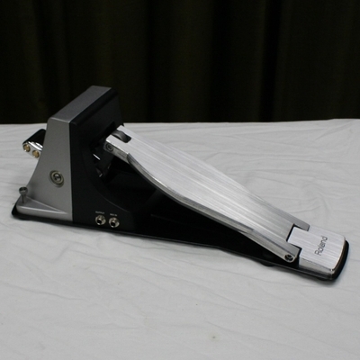 roland KT-10 kick pedaal
