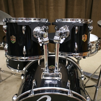 osan zwart beginners drumstel 22/10/12/14/14sn bekkenset