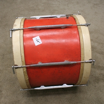 bassdrum 165 merkloos orange 19.5 x 14